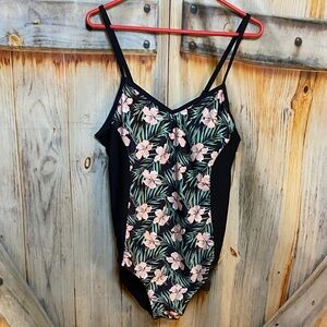 Bobbie Brooks NWT Floral Print One-Piece Swimsuit Padded Bra Adjustable Straps